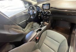 Zunanja slika - Mercedes-Benz B-Razred - B200CDI-NAVIGACIJA-TEMPOMAT-MULTIFUNKCIJA-KAMERA - 13 - Predogledna slika