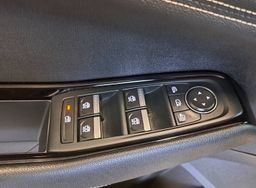 Zunanja slika - Renault Austral - 1.2 HEV 200 E-TECH ICONIC ALPINE +1 LETO JAMSTVA - 13 - Predogledna slika