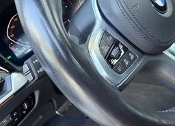 Zunanja slika - BMW Serija 3 - : 320d M Sport-360°-STREŠNO OKNO-ASISTENCE-H K - 12 - Predogledna slika