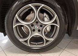 Zunanja slika - Alfa Romeo Stelvio - 2.0 Turbo 16v 280 AT8 Q4  LED.KAMERA.19 COL - 10 - Predogledna slika