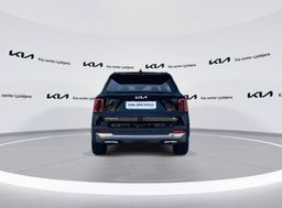 Zunanja slika - KIA Sorento - 2.2 CRDi EX Limited Panor.8DCT AWD... - 6 - Predogledna slika