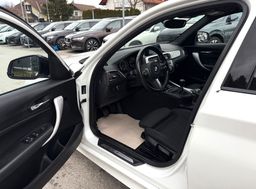 Zunanja slika - BMW Serija 1 - : 118i M Sport Shadow 1.LASTNIK FULL LED NAVI ALU 18 - 15 - Predogledna slika