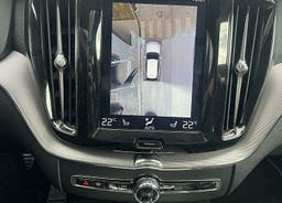 Zunanja slika - Volvo XC60 - B5D AWD AUT R-Design VELIKO DODATNE OPREME - 9 - Predogledna slika