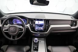 Zunanja slika - Volvo XC60 - B4D 2.0d AWD Geartronic R-Design DARK Plus 197KM - 7 - Predogledna slika