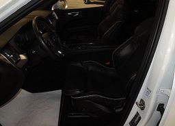 Zunanja slika - Volvo XC60 - 2.0 D4 R Design AWD -VIRTUAL -KAMERA -NAVI - 8 - Predogledna slika