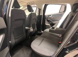 Zunanja slika - Ford Focus - 1.5-TITANIUM-LED-NAVI-2X-PDC-LINE-ASS-TEMP-ODLIČ.. - 12 - Predogledna slika