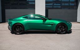 Zunanja slika - Aston Martin Vantage - PERFORMANCE PODIUM GREEN KARBON BOWERS WILKINS - 4 - Predogledna slika