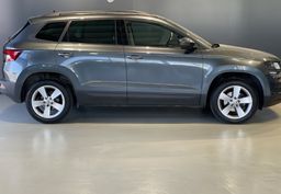 Zunanja slika - Škoda Karoq - 1.LASTNIK-SLO-KEYLESS-KAMERA-RADAR-ALU - 4 - Predogledna slika