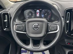 Zunanja slika - Volvo XC40 - T3 AUT Momentum Pro SLO-1.LAST.-KAMERA-GRETJE - 9 - Predogledna slika