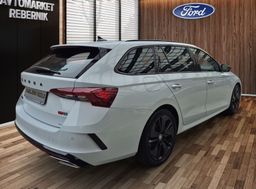 Zunanja slika - Škoda Octavia - RS 2.0TDI 200PS DSG 4X4-1.LAST-LED-RADAR-NAVI-PDC - 6 - Predogledna slika