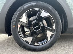 Zunanja slika - KIA Stonic - 1.0 T-GDi EX Pulse M T - 9 - Predogledna slika