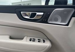 Zunanja slika - Volvo XC60 - T8 AWD Recharge Twin Engine Ultra Dark Avt - 13 - Predogledna slika