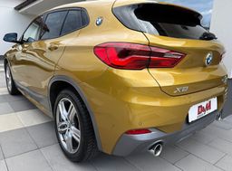 Zunanja slika - BMW X2 - serija : xDrive20i M SPORT AVT|PANORAMA|HEADUP|KAMERA|18COL - 3 - Predogledna slika