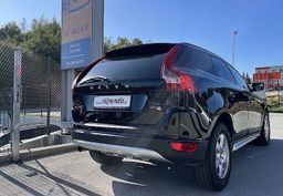 Zunanja slika - Volvo XC60 - DRIVe FWD MOMENTUM REDNO SERVISIRAN... - 4 - Predogledna slika