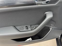 Notranja slika - Škoda Superb - Škoda - 11 - Predogledna slika