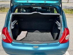 Notranja slika - Renault Clio - 1,2 16V Extreme - 14 - Predogledna slika