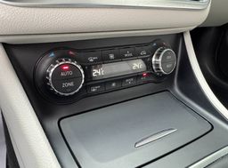 Zunanja slika - Mercedes-Benz GLA-Razred - STYLE°1.LAST°SLO°LED°DIG.KLIMA°PARK.SEN°96.000 KM - 17 - Predogledna slika