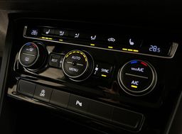 Zunanja slika - VW Touran - 2.0TDI-150KM-HIGHLINE-NAVI-ACC-2X-PDC-PRIKLOP-18C - 17 - Predogledna slika