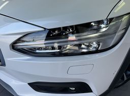 Zunanja slika - Volvo V90 Cross Country - 2.0 B4 D Ultimate AWD.KAMERA.LED.PANORAMA - 2 - Predogledna slika