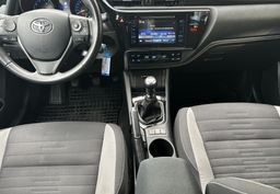 Zunanja slika - Toyota Auris - SLO-SPORT-KAMERA-TEMPOMAT-2xKLIMA-12 MESEČNO JAM. - 9 - Predogledna slika