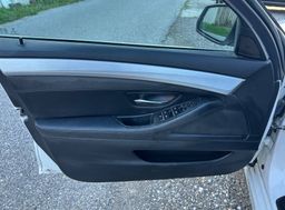 Zunanja slika - BMW Serija 5 - Touring: 520d LED NAVI TEMP HI-FI USNJE PDC FACELIFT TOP - 13 - Predogledna slika