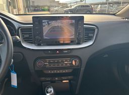 Zunanja slika - KIA XCeed - 1.5 T-GDi EX Way KAMERA-TEMPOMAT-GRETJE SEDEŽEV - 16 - Predogledna slika