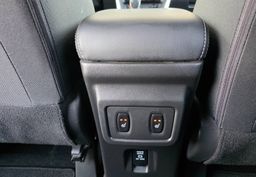 Zunanja slika - Mitsubishi Eclipse Cross - 2.2D-4X4-AVT-KEYLESS GO-LED-KAMERA 360-ACC-18COL.. - 13 - Predogledna slika