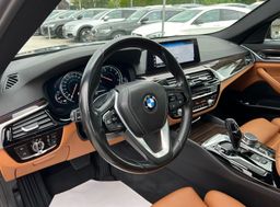 Zunanja slika - BMW Serija 5 - : 520d AUT. SPORTLiNE FULL LED HEADuP ŠIBEDAH ALU20 - 15 - Predogledna slika