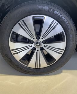 Zunanja slika - Mercedes-Benz EQA - NAVIGACIJA-TEMPOMAT-AMBIENT-GRETJE SEDEŽEV-KAMERA - 18 - Predogledna slika