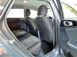 Zunanja slika - KIA Ceed - 1,6 CRDi MHEV  DCT - 12 - Predogledna slika