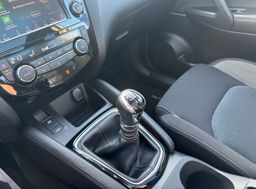 Zunanja slika - Nissan Qashqai - 1.3 DIG-T 160 N-CONNECTA 360.KAMERA-TEMPOMAT-DAB+ - 12 - Predogledna slika