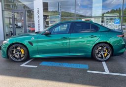 Zunanja slika - Alfa Romeo Giulia - 2.9 V6 Bi-Turbo Quadrifoglio 510hp - HARMAN KARDON - 3 - Predogledna slika