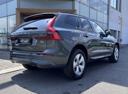 Zunanja slika - Volvo XC60 - B5P  Core AT AWD 3 leta garancije + 3 servisi - 4 - Predogledna slika
