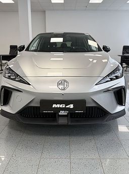Zunanja slika - MG MG4 - TROPHY 77kWh - DODATNIH 2000€ POP. ZA PRAVNE OSEBE - 2 - Predogledna slika