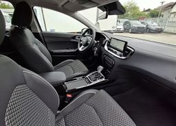 Zunanja slika - KIA XCeed - 1.5 T-GDi 7DCT EX Way+ ISG - 11 - Predogledna slika