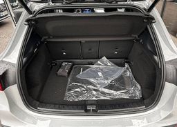 Zunanja slika - Mercedes-Benz GLA-Razred - GLA 180 AMG Line Edition - 4 - Predogledna slika