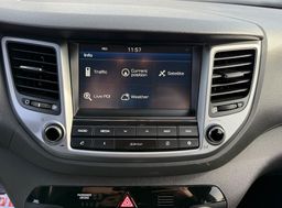 Zunanja slika - Hyundai Tucson - 1.6 GDI 1.LASTNIK SLO VOZILO TEMPOMAT PDC KAMERA - 15 - Predogledna slika