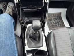 Zunanja slika - Peugeot 2008 - 1,2 PureTech 100 S&S Allure - 13 - Predogledna slika