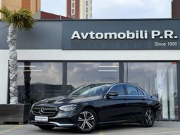 Zunanja slika - Mercedes-Benz E-Razred - E 220 d •VIRTUAL•DAB•TEMP•LIVE TRAFFIC - 1 - Predogledna slika