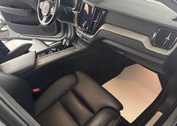 Zunanja slika - Volvo XC60 - B4  P  Plus Dark AT FWD. NAVY. FULL LED.360¨KAMERA - 10 - Predogledna slika