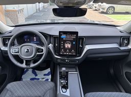 Zunanja slika - Volvo XC60 - B5P  Core AT AWD 3 leta garancije + 3 servisi - 9 - Predogledna slika