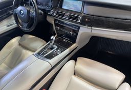Zunanja slika - BMW Serija 7 - : 750d-xDrive-M OPTIK-NAVIGACIJA-INDIVIDUAL-MEMORY - 10 - Predogledna slika