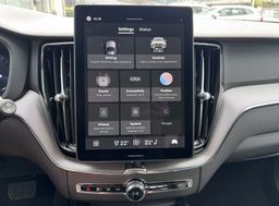 Zunanja slika - Volvo XC60 - B5P  Core AT AWD 3 leta garancije + 3 servisi - 14 - Predogledna slika