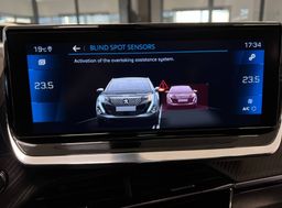 Zunanja slika - Peugeot 2008 - 1.2-130KM-GT-LINE-FULL-LED-KAM-PANO-VIRTUAL-ASSIST - 17 - Predogledna slika