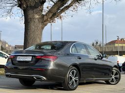 Zunanja slika - Mercedes-Benz E-Razred - E 220 d •VIRTUAL•DAB•TEMP•LIVE TRAFFIC - 7 - Predogledna slika