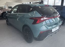 Zunanja slika - Hyundai i20 - 1.0 T-GDI FL 90 COMFORT BLACK PACK AAC WINTER rg - 5 - Predogledna slika