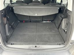 Notranja slika - Peugeot 5008 - Peugeot - 10 - Predogledna slika