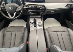 Zunanja slika - BMW Serija 5 - Touring: 530dxDrive Hybrid.-NAVI FULL LED +KAM-NAVI-JAMS - 8 - Predogledna slika