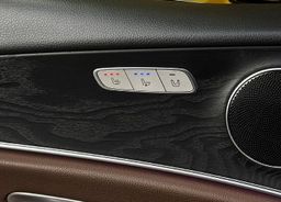 Zunanja slika - Mercedes-Benz E-Razred - E220d AMG LINE-ZRAČNO-SIBEDAH-HLAJENJE-KAMERA... - 19 - Predogledna slika