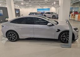 Zunanja slika - BYD SEAL - EXCELLENCE AWD 82.5 kWh 390kW - doseg 520km  3.8s - 2 - Predogledna slika